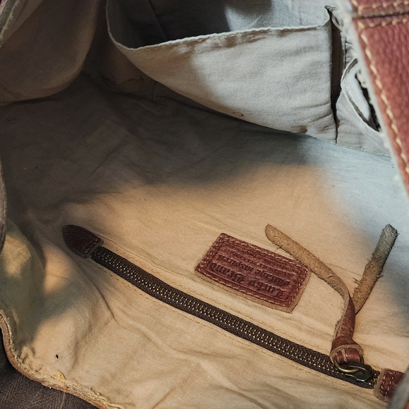 SOLD - Picture 4 of 6